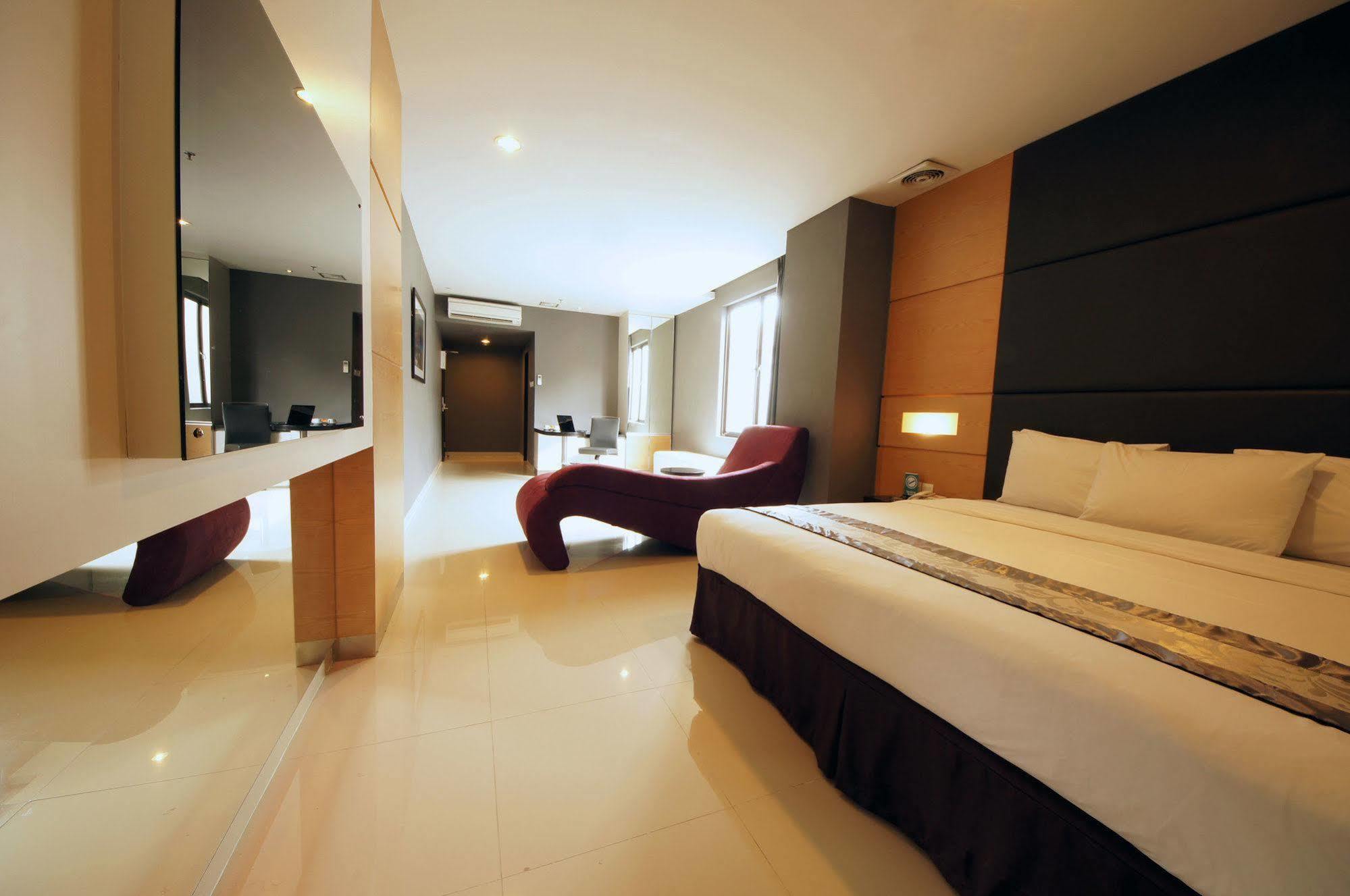 B Fashion Hotel Jakarta Ngoại thất bức ảnh